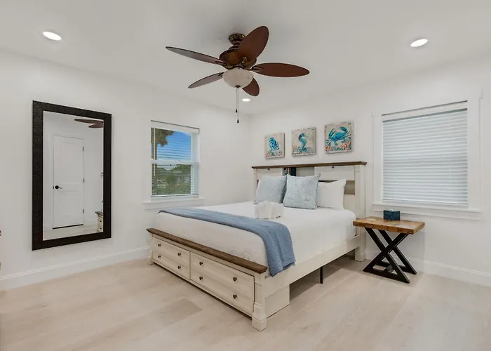 Seagrass Escape - Monthly * Clearwater Beach